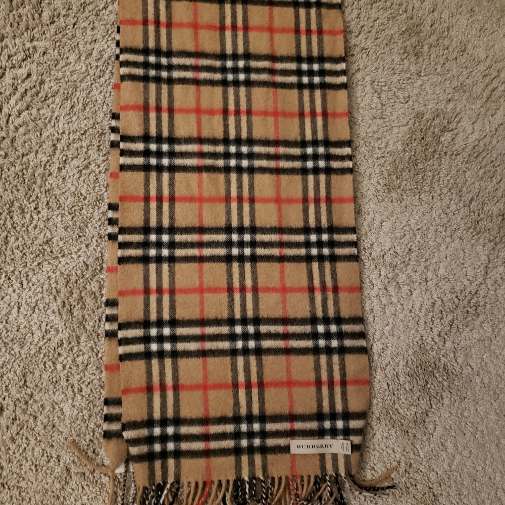Burberry cashmere scarf